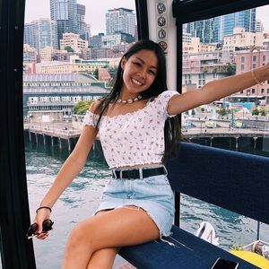 Meet your Posher, Lucy